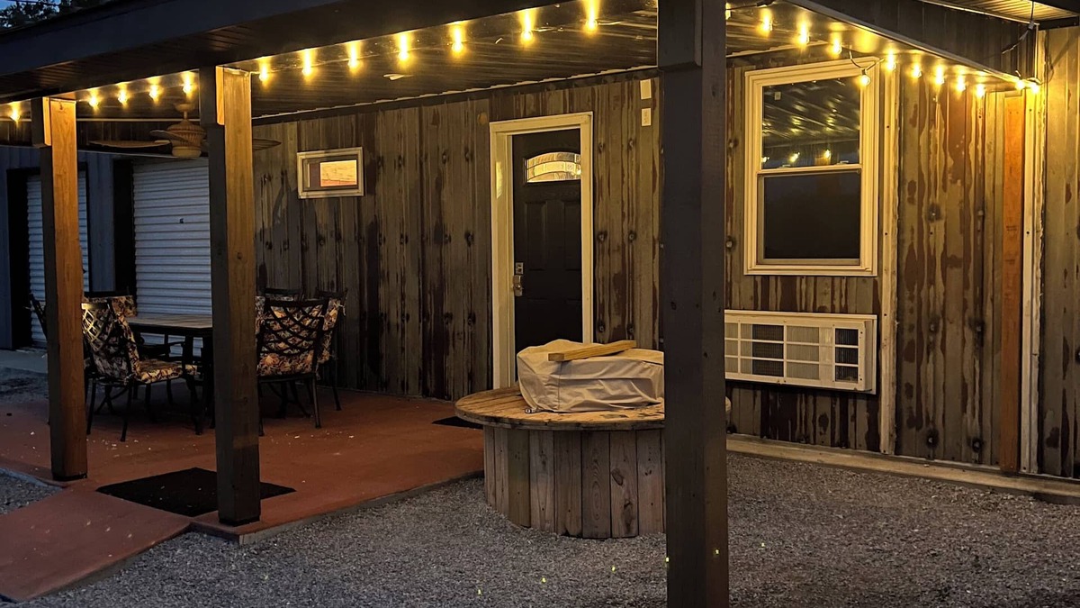 Loretto Apartment | The Rustic Suite on Bourbon Trail