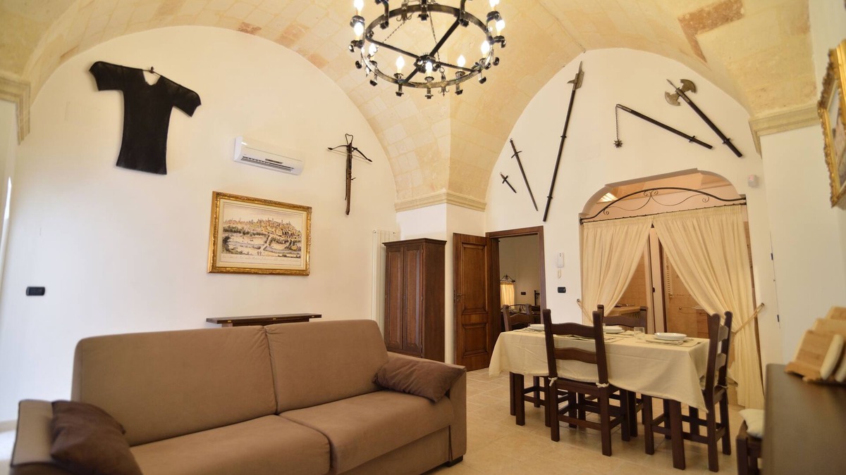Oria Historic Centre House | The Sala delle Armi, Oria BR, Puglia, Italy