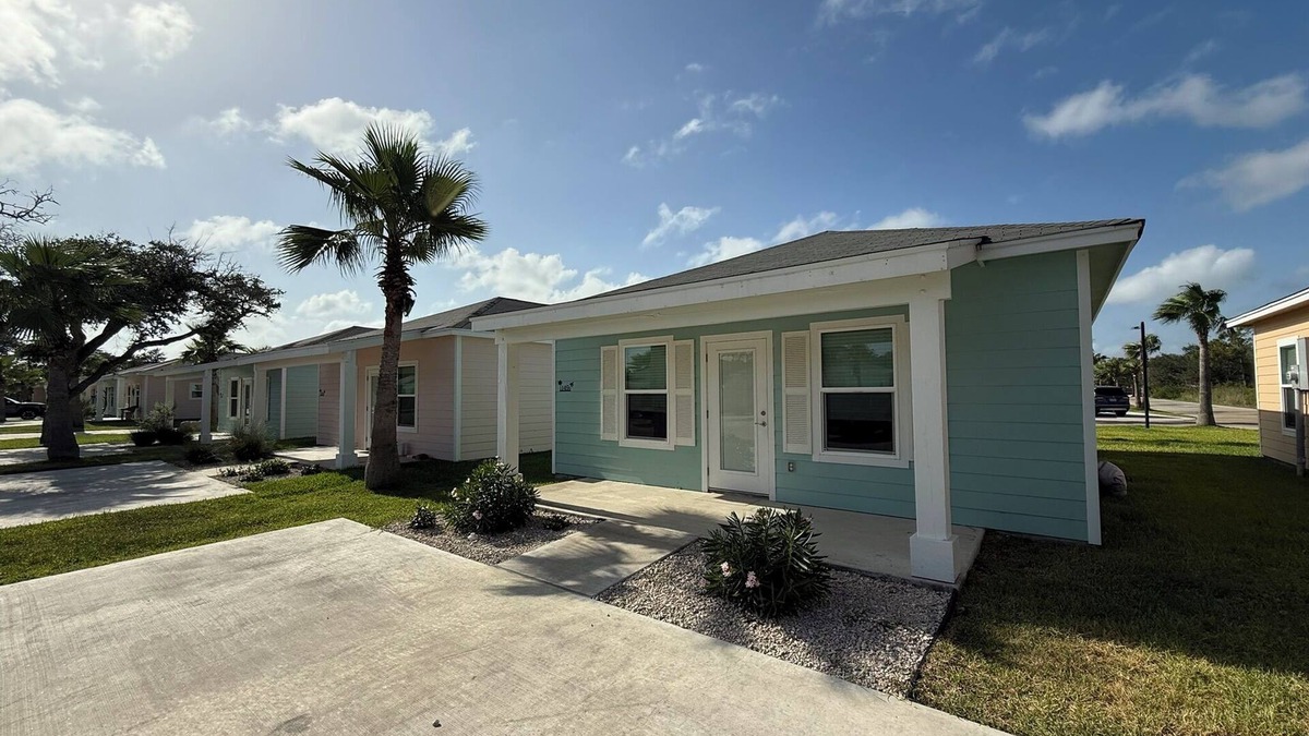 Fulton Cottage | The Salty Breeze Cottage at The Oasis