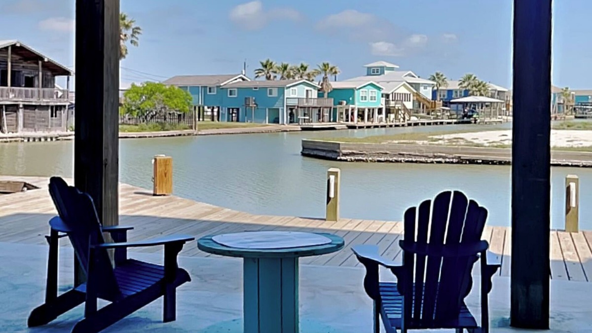 Rockport House | The Salty Dog at Copano Bay | Bay Views