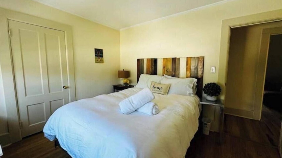 Old North End Apartment | The Sanctuary: 3 Bedrooms, Easy Walking, +Parking!nn