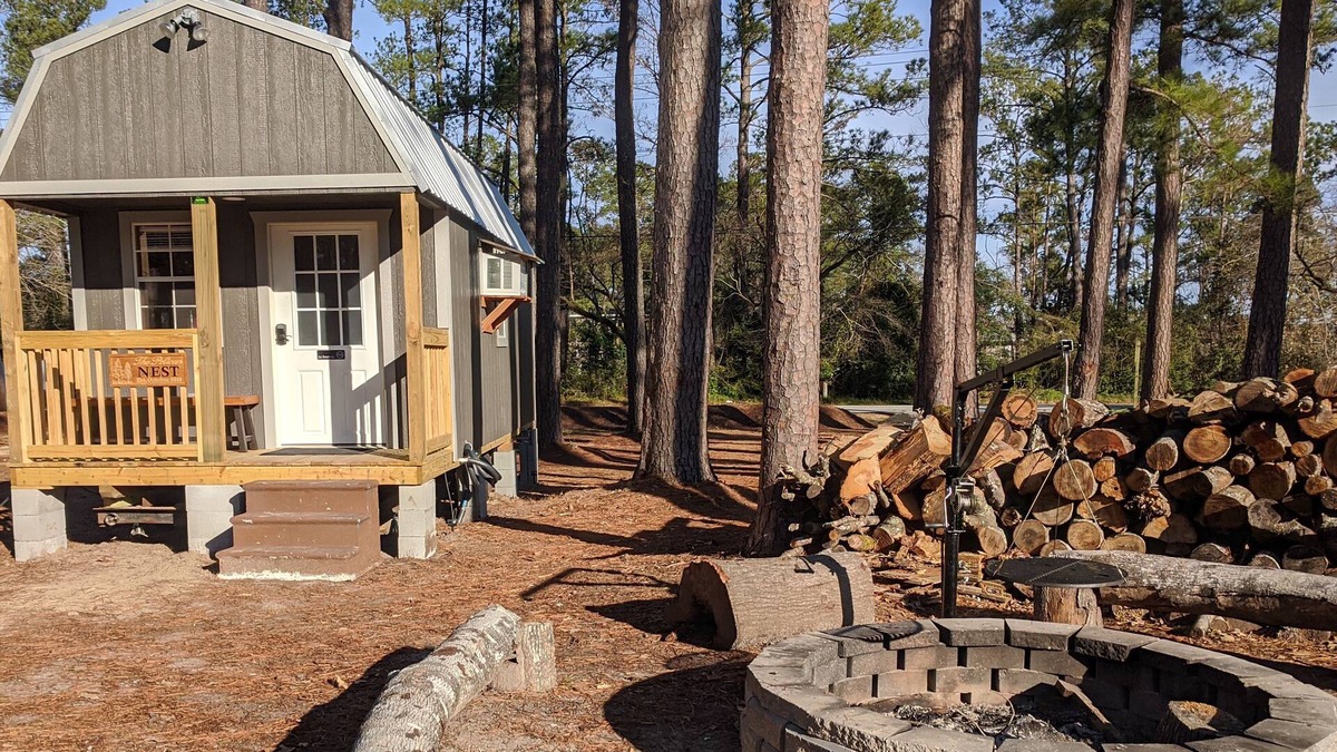 Brices Creek Cabin | The Sanderling Tiny Cabin Water Access/Private Shared dock