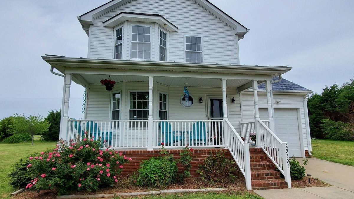 Cape Charles House | The Sandpiper has gone SOLAR! exceptional family vacation, and private pool.