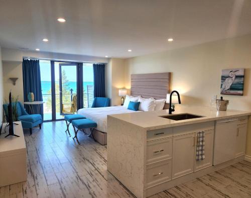 Sauble Beach Hotel | The Sands Hotel
