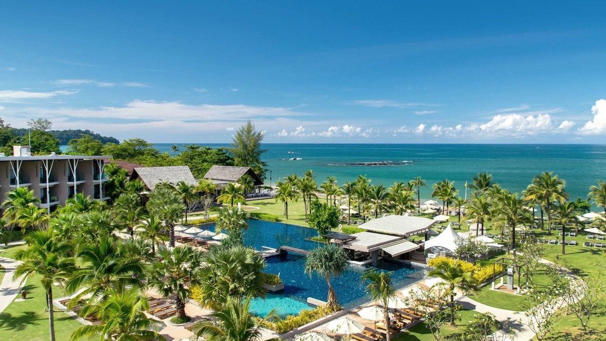 Khuekkhak Hotel | The Sands Khao Lak by Katathani