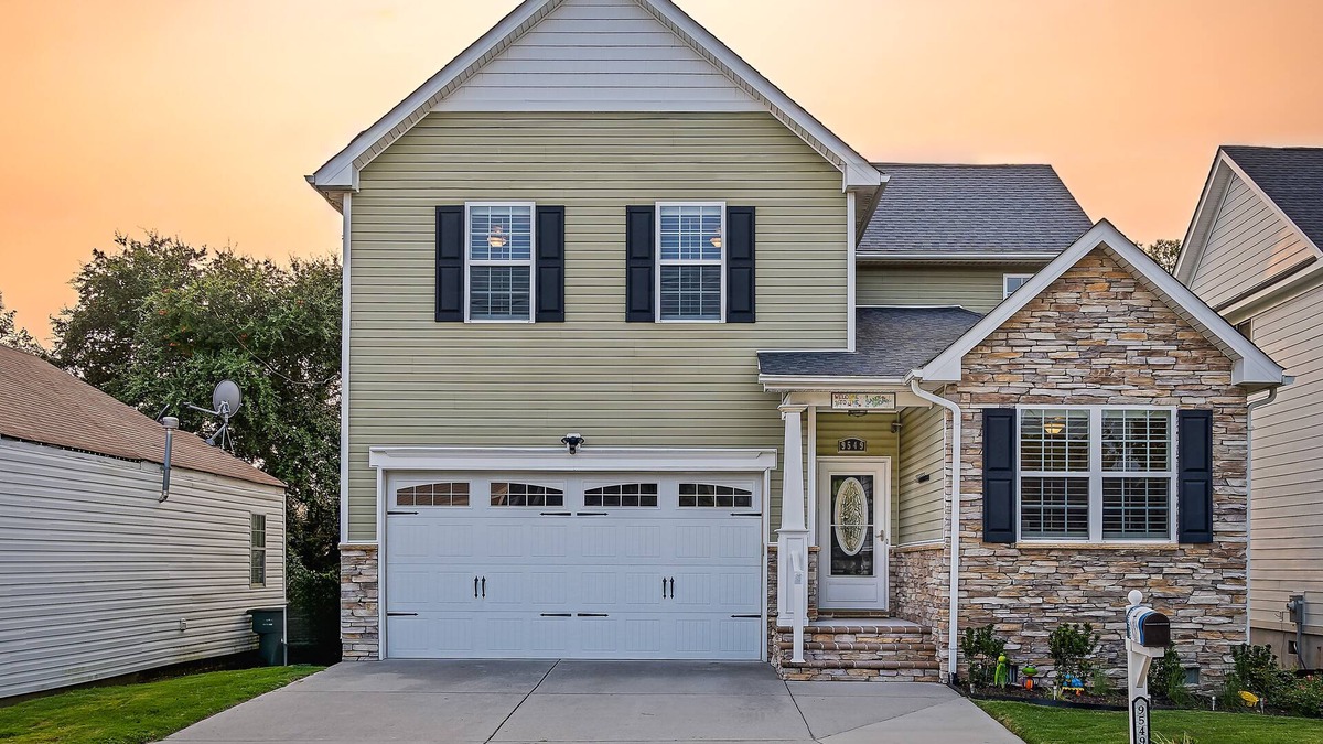 East Ocean View House | The Sandy Shoal-Beach House-Walking distance to beach