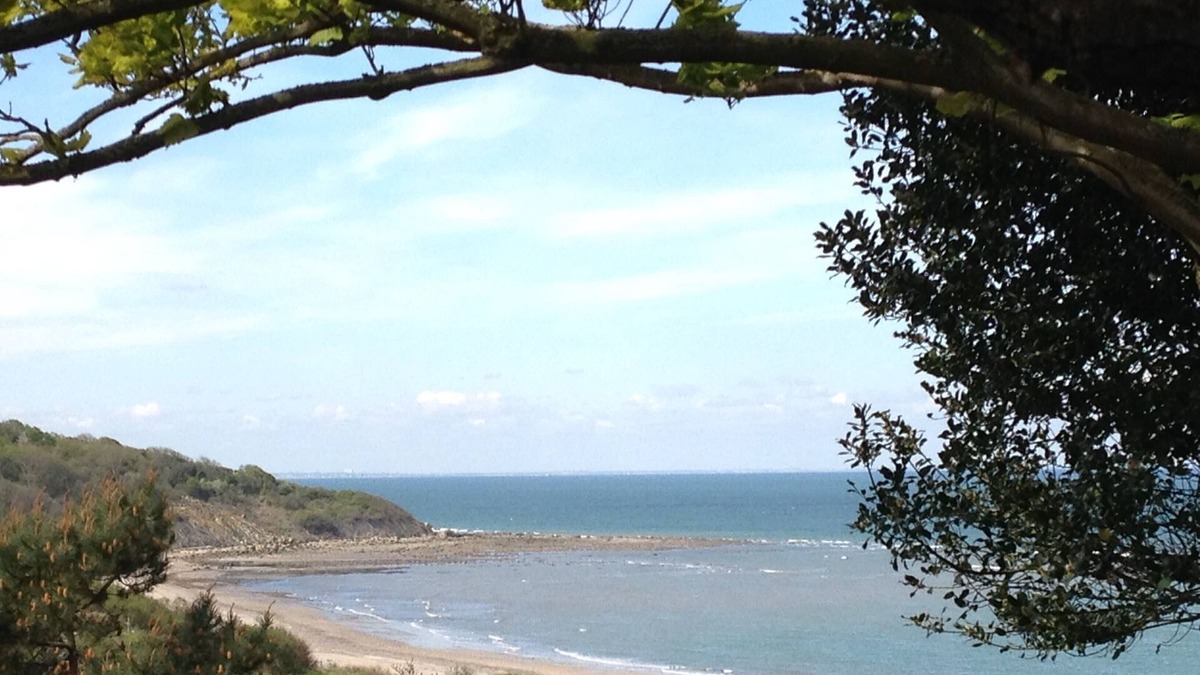 Villerville House | The sea at the end of the garden