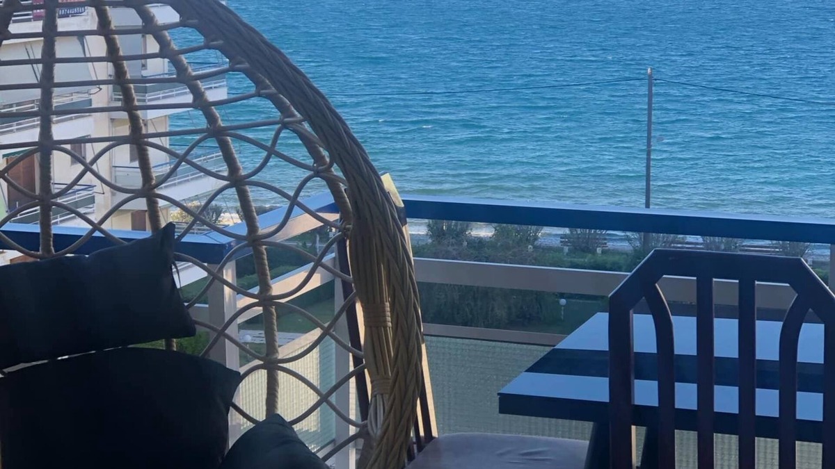 Oropos Apartment | The Sea View Apartment