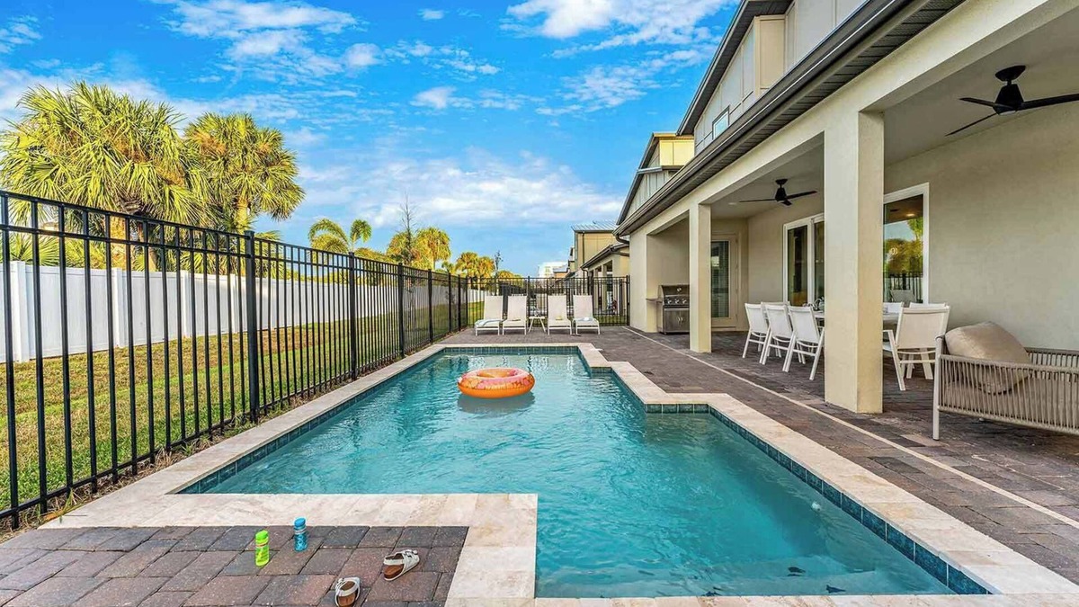 Melbourne Beach House | The Seanic Estate | Luxe Beach Villa w Pirate BR, Casino, Arcade, Near Disney
