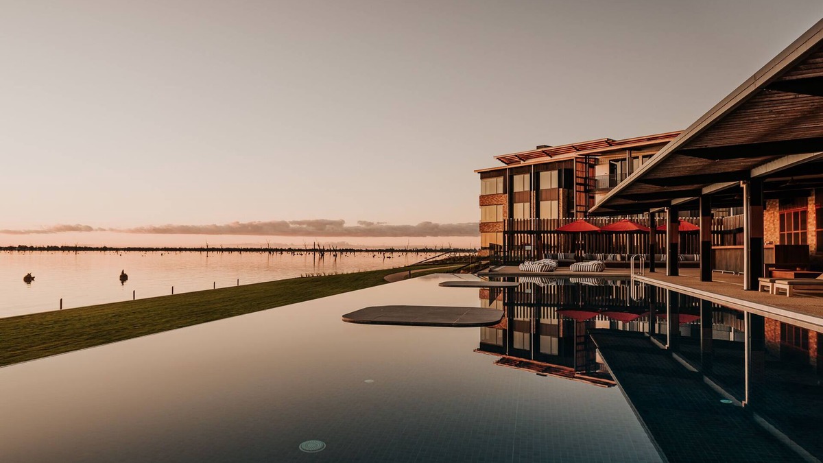 Yarrawonga Hotel | The Sebel Yarrawonga Silverwoods