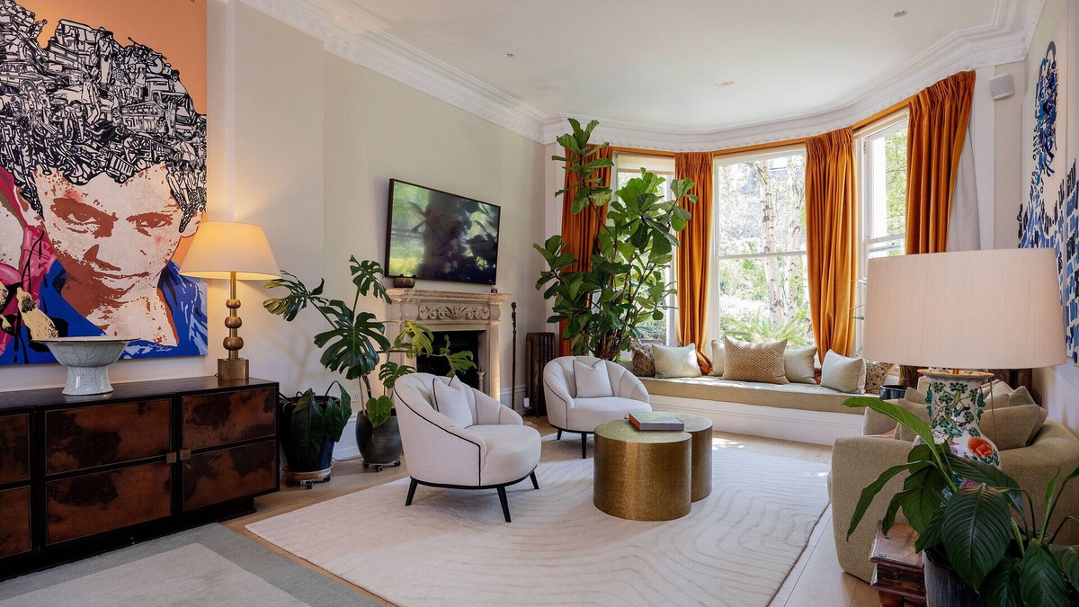 St. Helen's House | The Secret Oasis, by Veeve