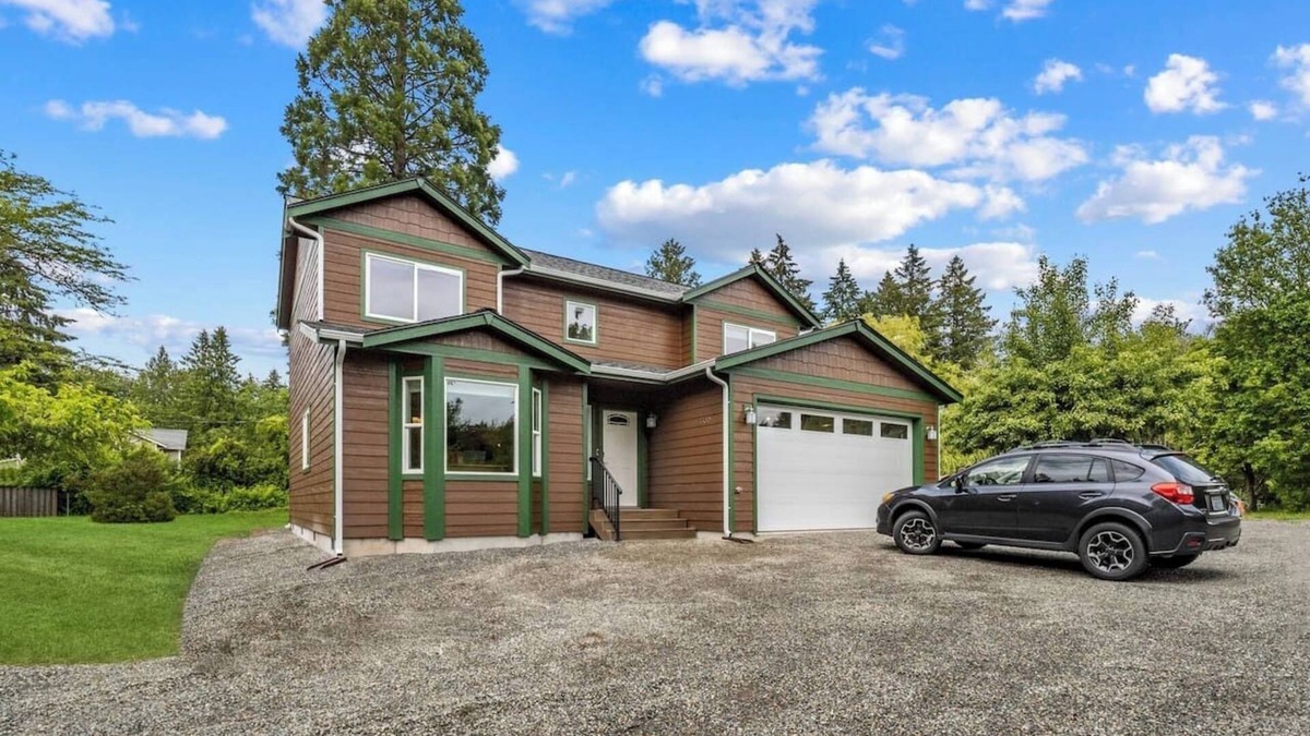 Olympia House | The Sequoia: New! 4bd w/Soak Tub & Sauna Olympia