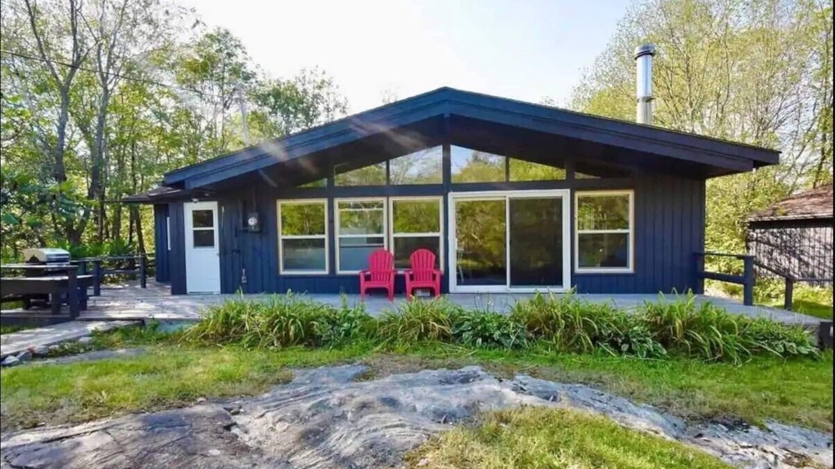 Muskoka Lakes Cottage | The Serene Acres Cottage Getaway Muskoka