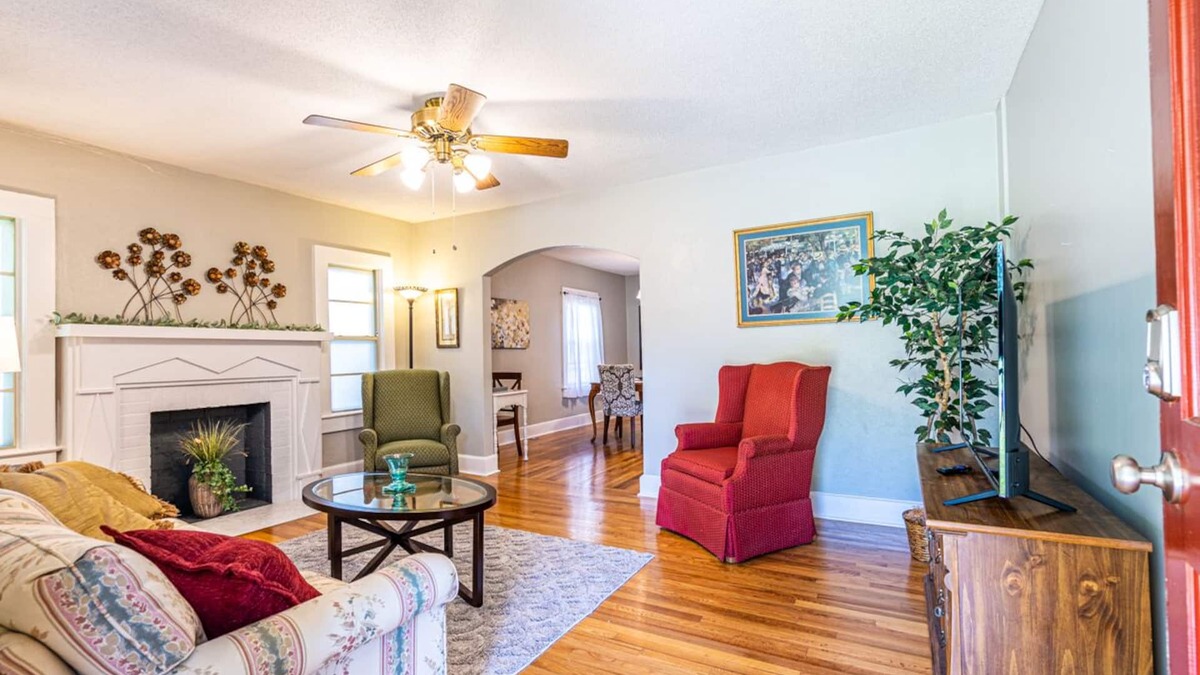 Hartselle House | The Serenity Retreat in Small Town Hartselle