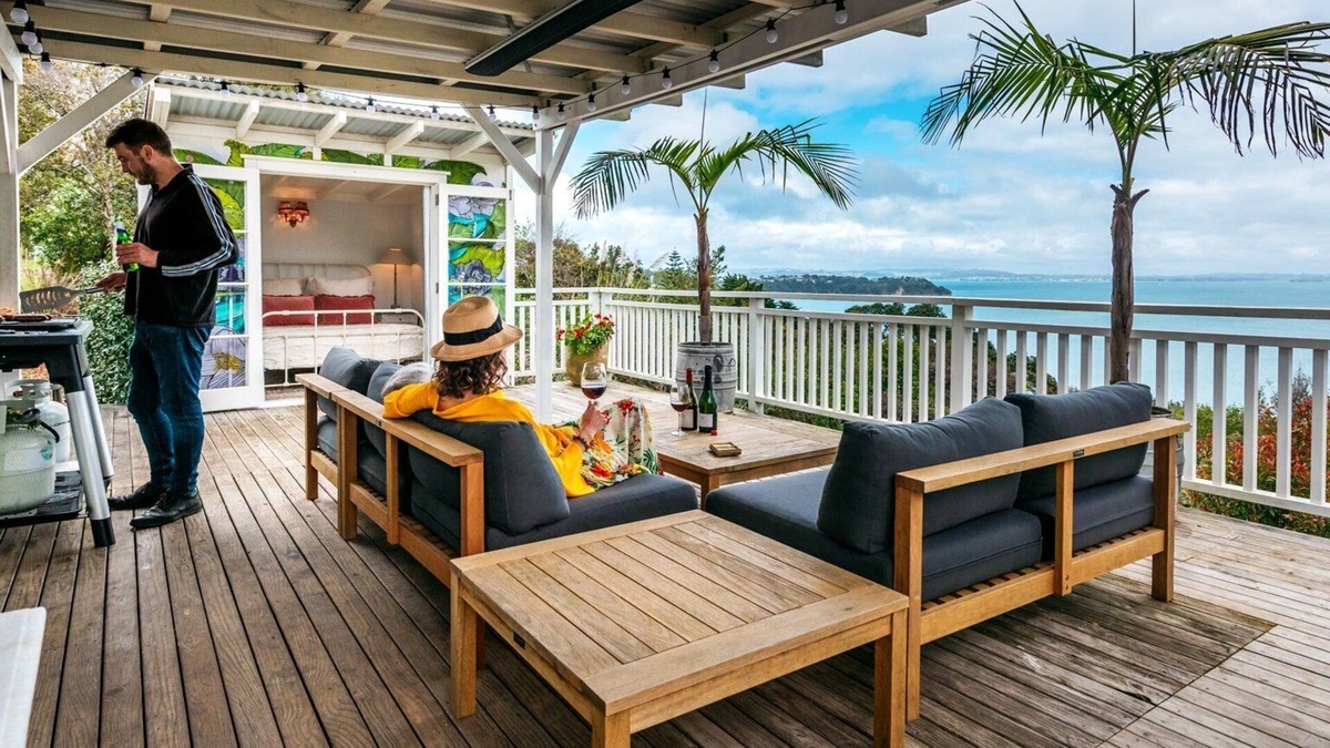 Oneroa Cottage | The Settlers Hut Oneroa