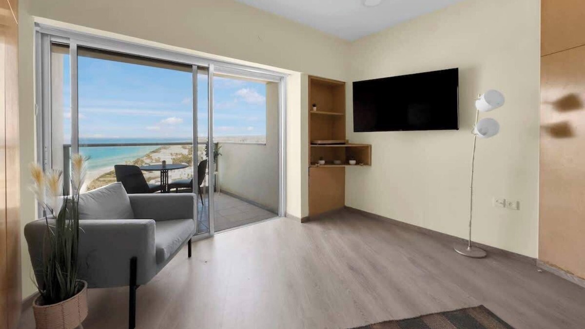 Herzliya Pituach Apartment | The Sharon Secret Pearl