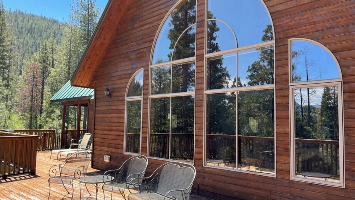 Weed House | THE SHASTEAU