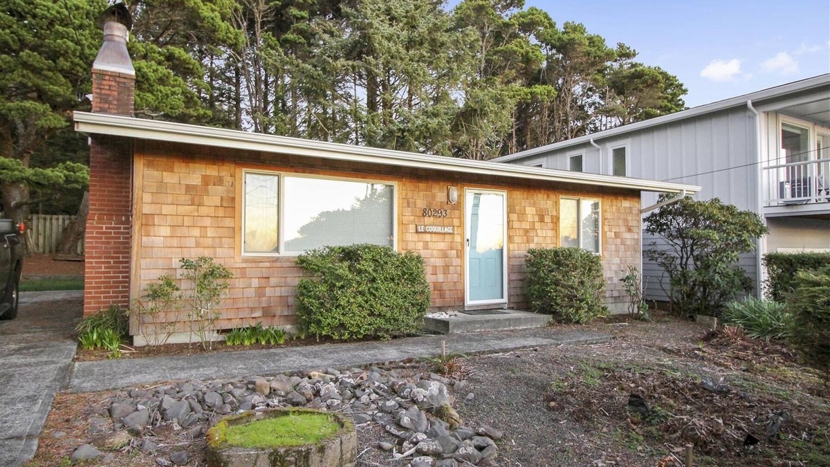 Arch Cape Cabin | The Shell - Beachcomber Vacation Homes