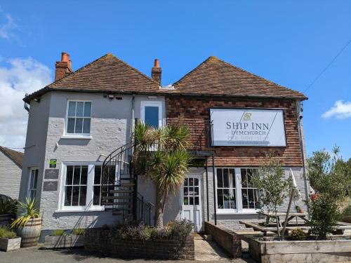 Burmarsh Bed & Breakfast | The Ship Inn