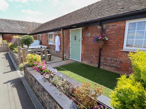 Wimbolds Trafford House | The Shippon