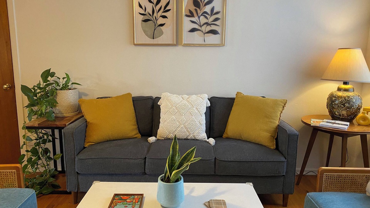 Levelland House | The Shira House - Perfect for a Family Stay!