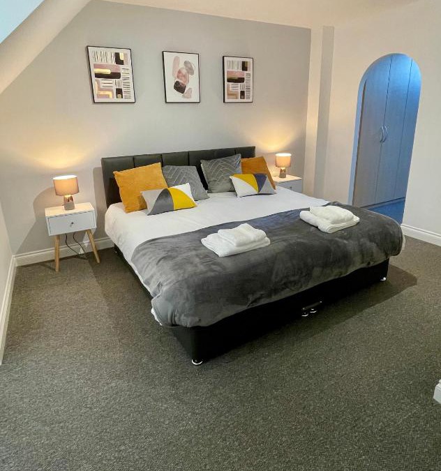Hartshill Apartment | The Shires
