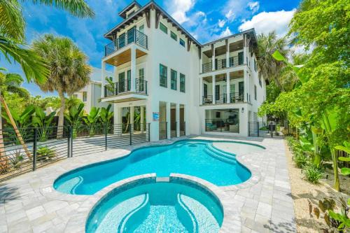 Saint Armands Key House | The Shore House