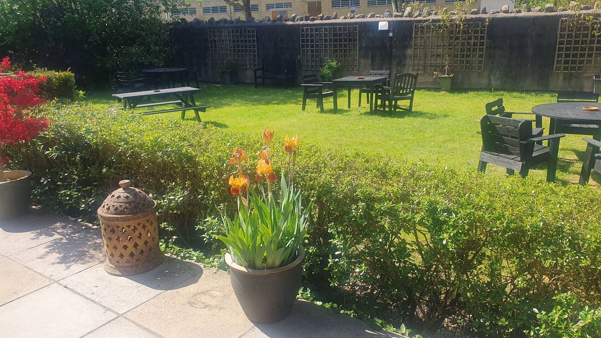 Cannards Grave Hotel | The Shrubbery Hotel