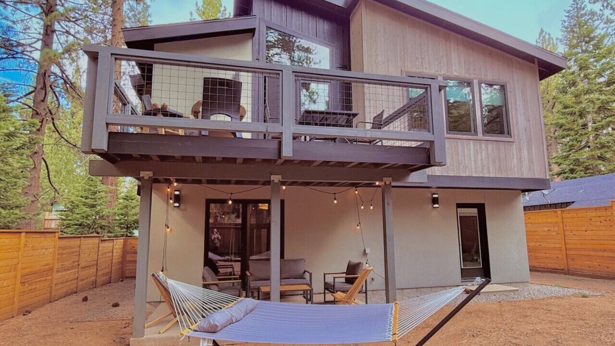 Tahoe Island House | The Sierra Outpost - Great Location in SLT!