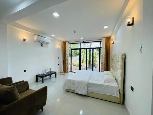Matara House | The Silent Gate