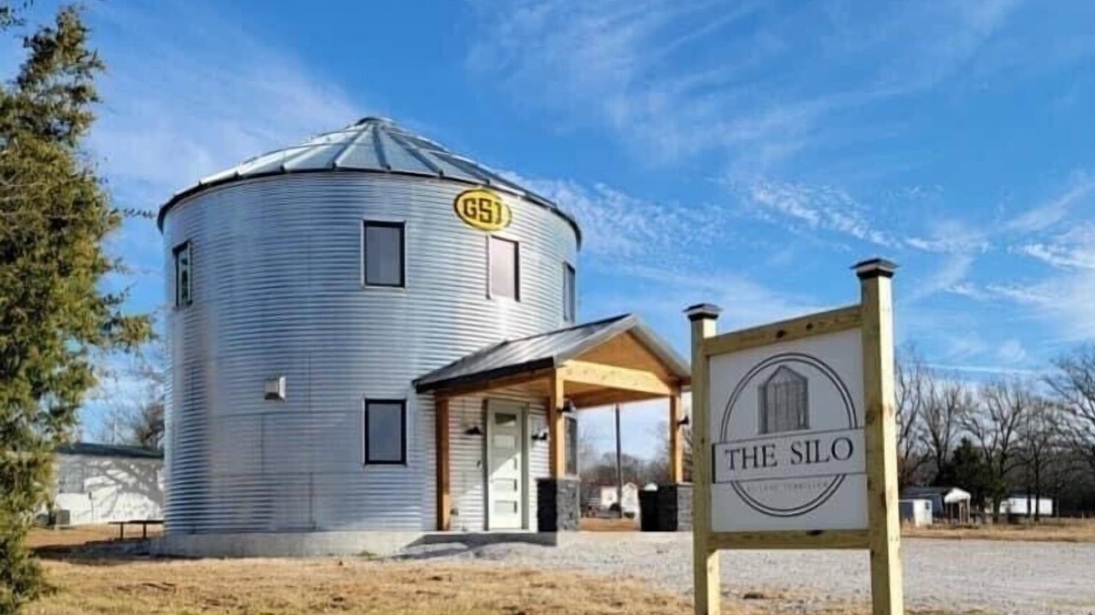 Vian House | The Silo - Unique Experience, Lake, Firepit, BBQ