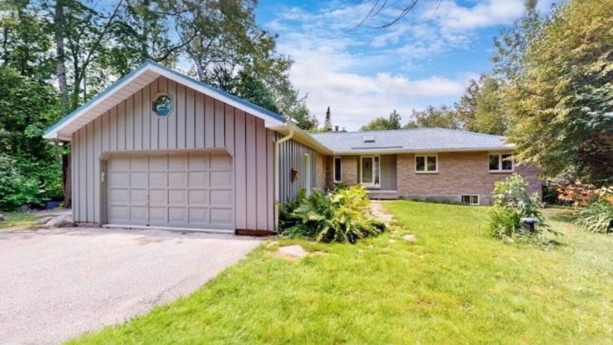 Tiny House | The Silver Birch Beach Retreat