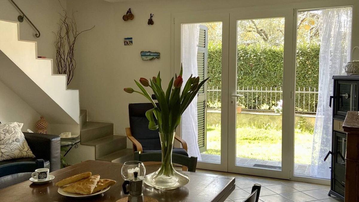 Santo Stefano di Magra Apartment | The Sisters' house