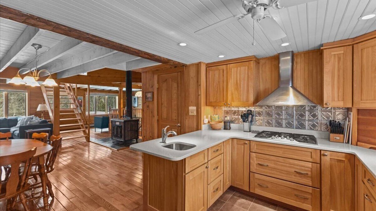 Eastern Vermont House | The Ski Barn-Restored Historic Home Near Stowe/Jay