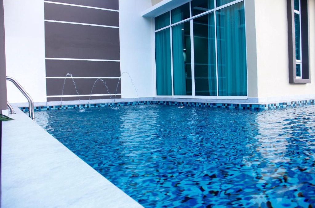 Merlimau Villa | The Skillion @ Umbai- Home to stay with pool