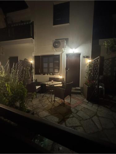 Agios Ioannis Apartment | The Small apartment
