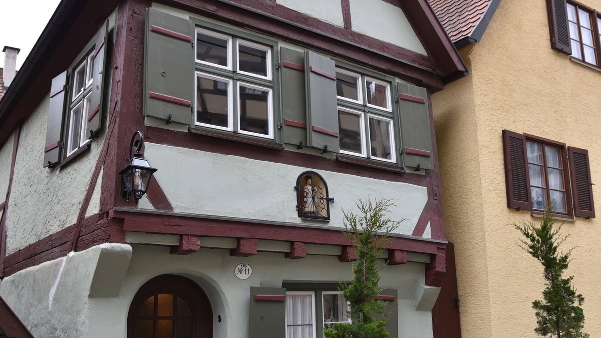 Dinkelsbuehl House | The small guest house in the heart of the historic old town of Dinkelsbühl.