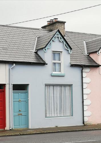 Listowel House | The Small House