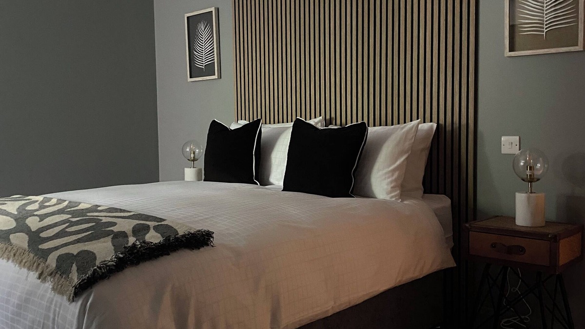 Kildare House | The Snug at the BH