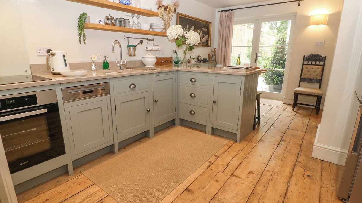 Minchinhampton Cottage | The Snug No 35 West End