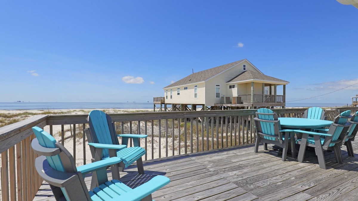 Dauphin Island House | The South 40 | Perfect for small family. Fall break open