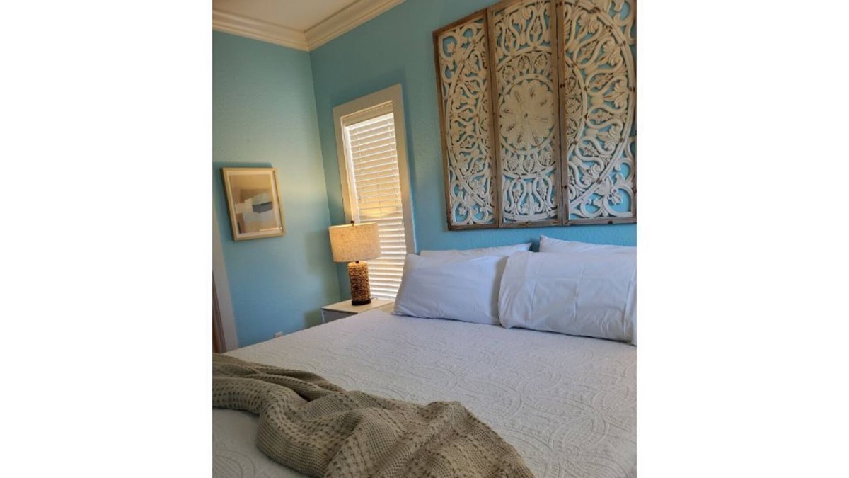 Ono Island Cottage | "The Southern JEM" Cottage at Perdido Key, Florida
