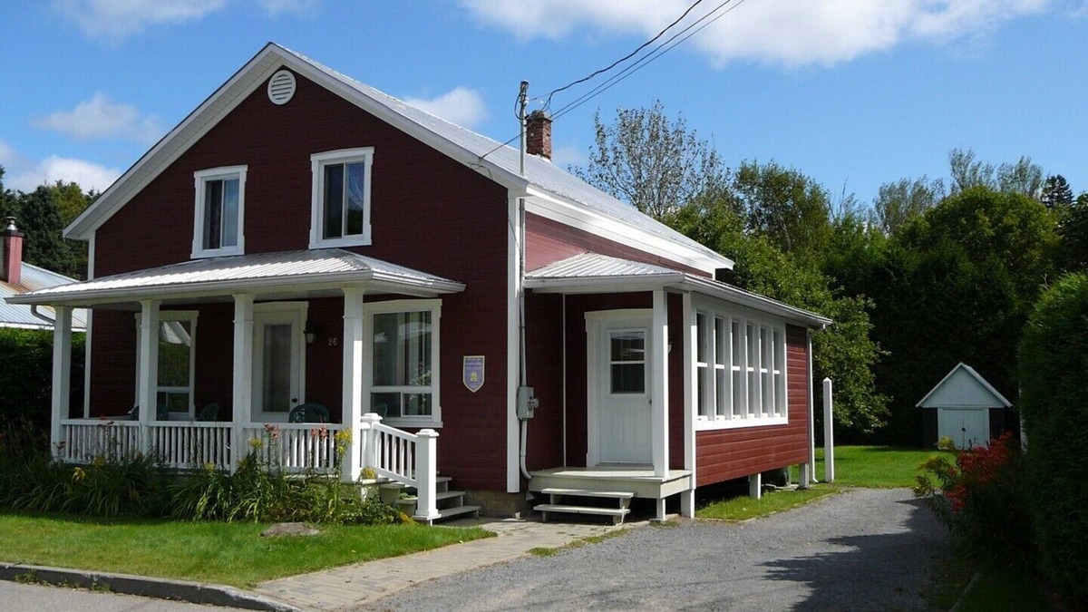 Baie-St-Paul House | The spacious Maison Clarence