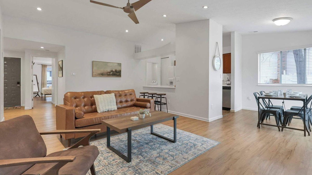 Columbus House | The Spacious Rambling Ranch