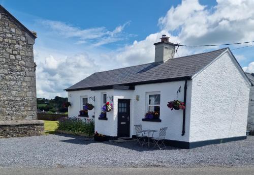 Multyfarnham House | The Speak Easy Cottage Multyfarnham -Two Bedroom