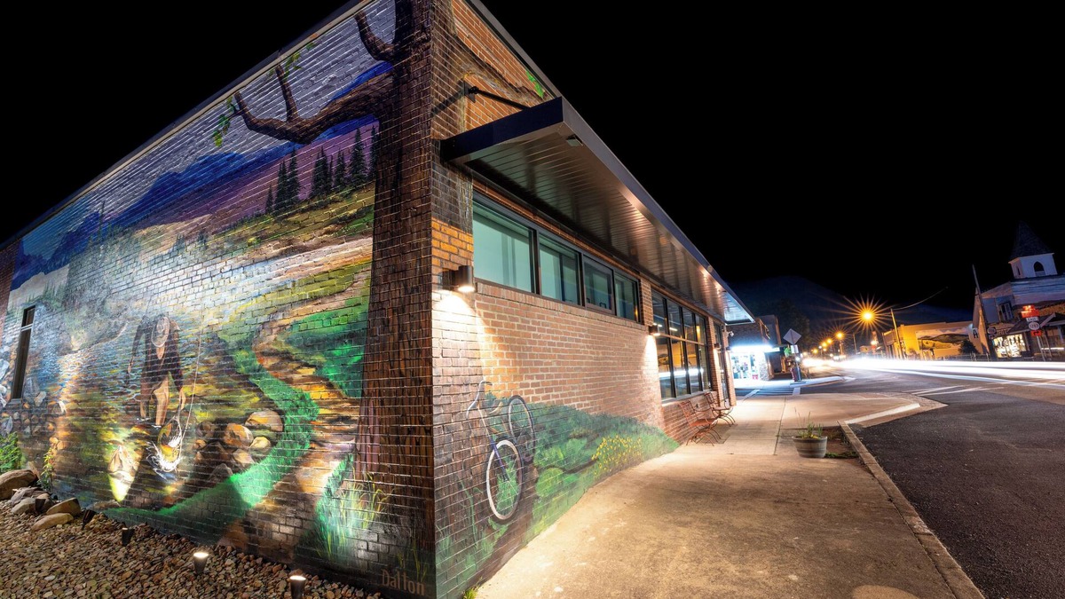 Damascus Hotel | The Speckled Trout Outpost
