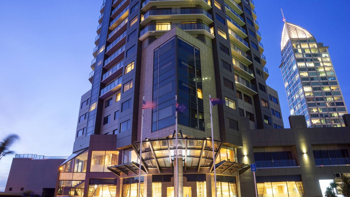 Takapuna Hotel | The Spencer Hotel by Castle