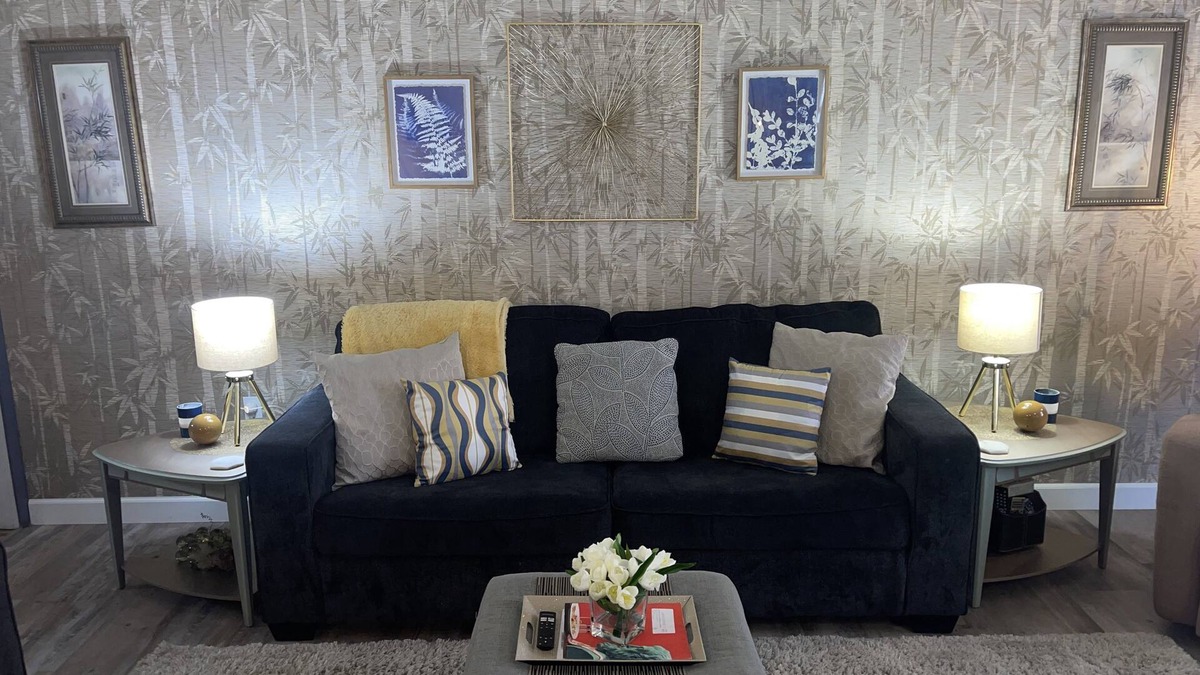 Bismarck House | The Split Rock ~ CLEAN, Safe, Convenient Location