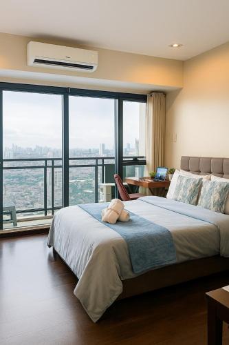 Downtown Apartment | The Spot 43 Sunrise in Makati