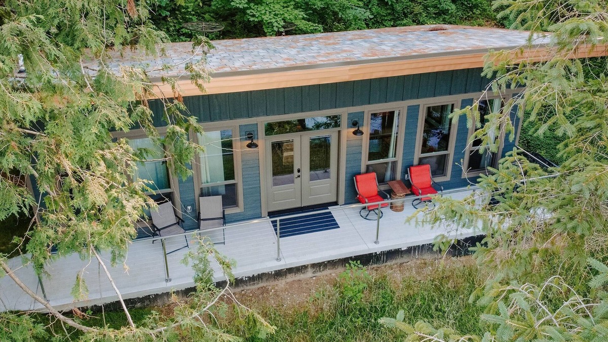 Richland Center Cabin | The Spring Water Retreat - NEW! @MillCreekCabinsWI